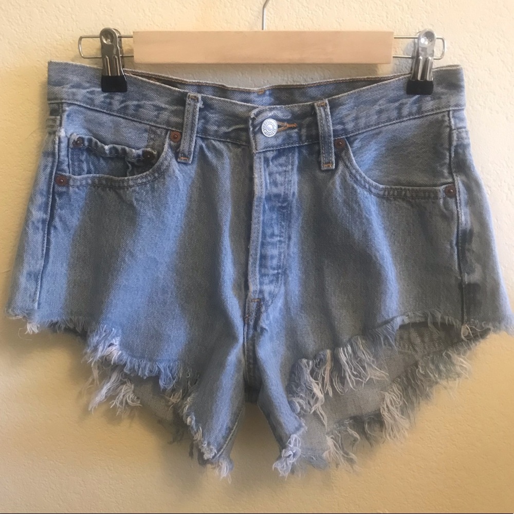 Button Fly Levi’s Denim Shorts